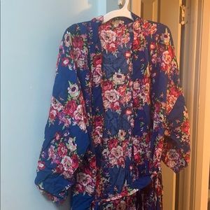 Bridesmaids robe navy blue with flowers